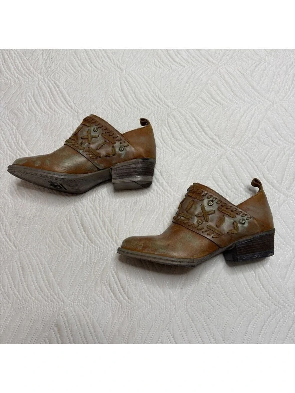 Circle G Women’s Patina Leather Western Ankle Boots. Size 8.5